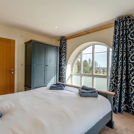 Дом отдыха 3 Bed In Pickering Oc-93738 *