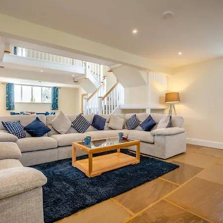 3 Bed In Pickering 93738 *