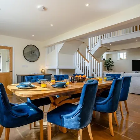 3 Bed In Pickering Oc-93738