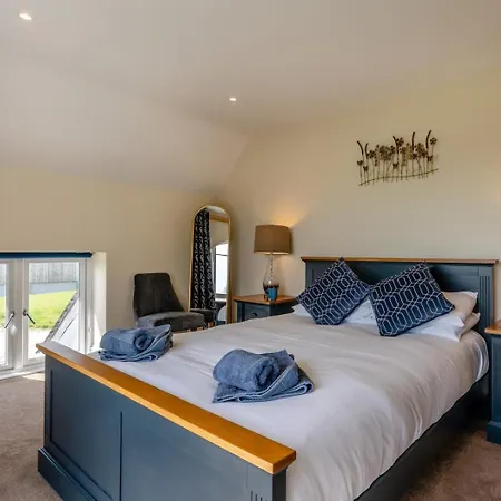 3 Bed In Pickering Oc-93738