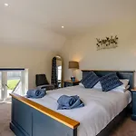 3 Bed In Pickering Oc-93738