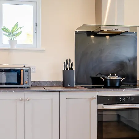 3 Bed In Pickering 93738 Newton-on-Rawcliffe