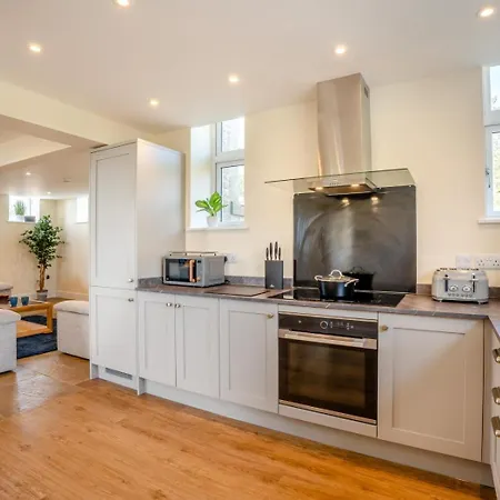 3 Bed In Pickering Oc-93738