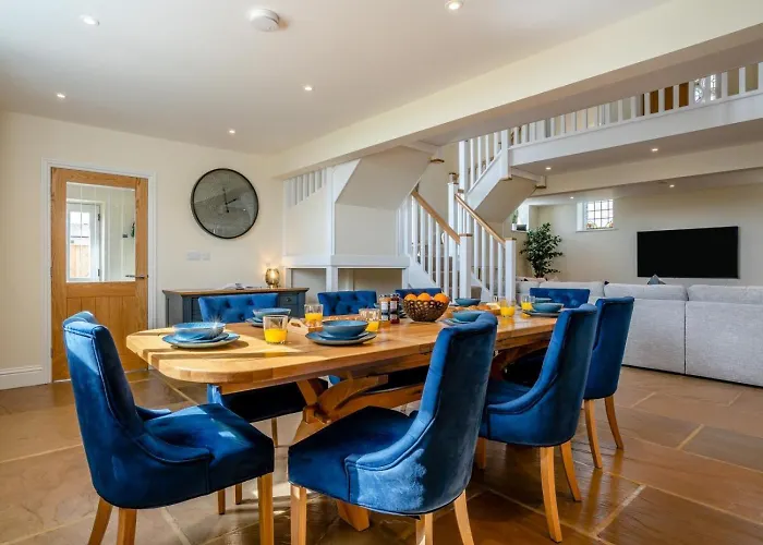 3 Bed In Pickering Oc-93738