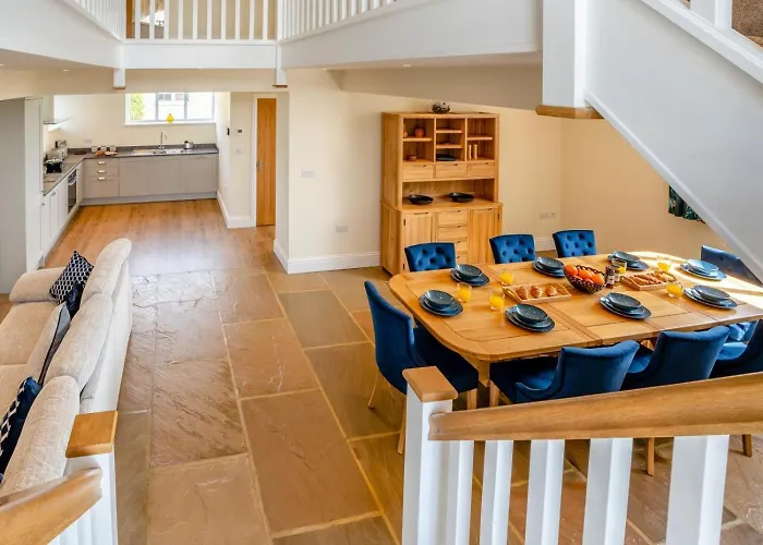3 Bed In Pickering Oc-93738